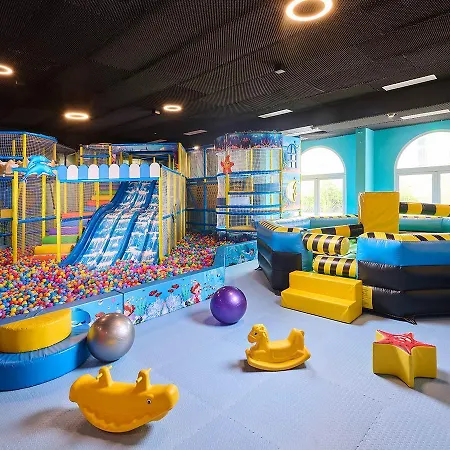 Szálloda Aminess Vival Casa Lisanj 3*