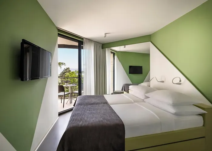 Hotel Aminess Vival Casa Lisanj 3*
