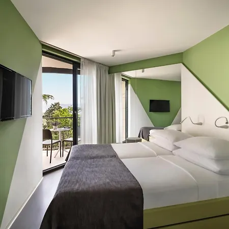 Hotel Aminess Vival Casa Lisanj 3*